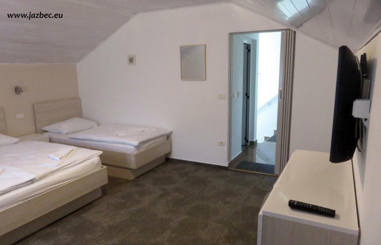 Sobe Rooms Zimmer Jazbec Idrsko Dış mekan fotoğraf